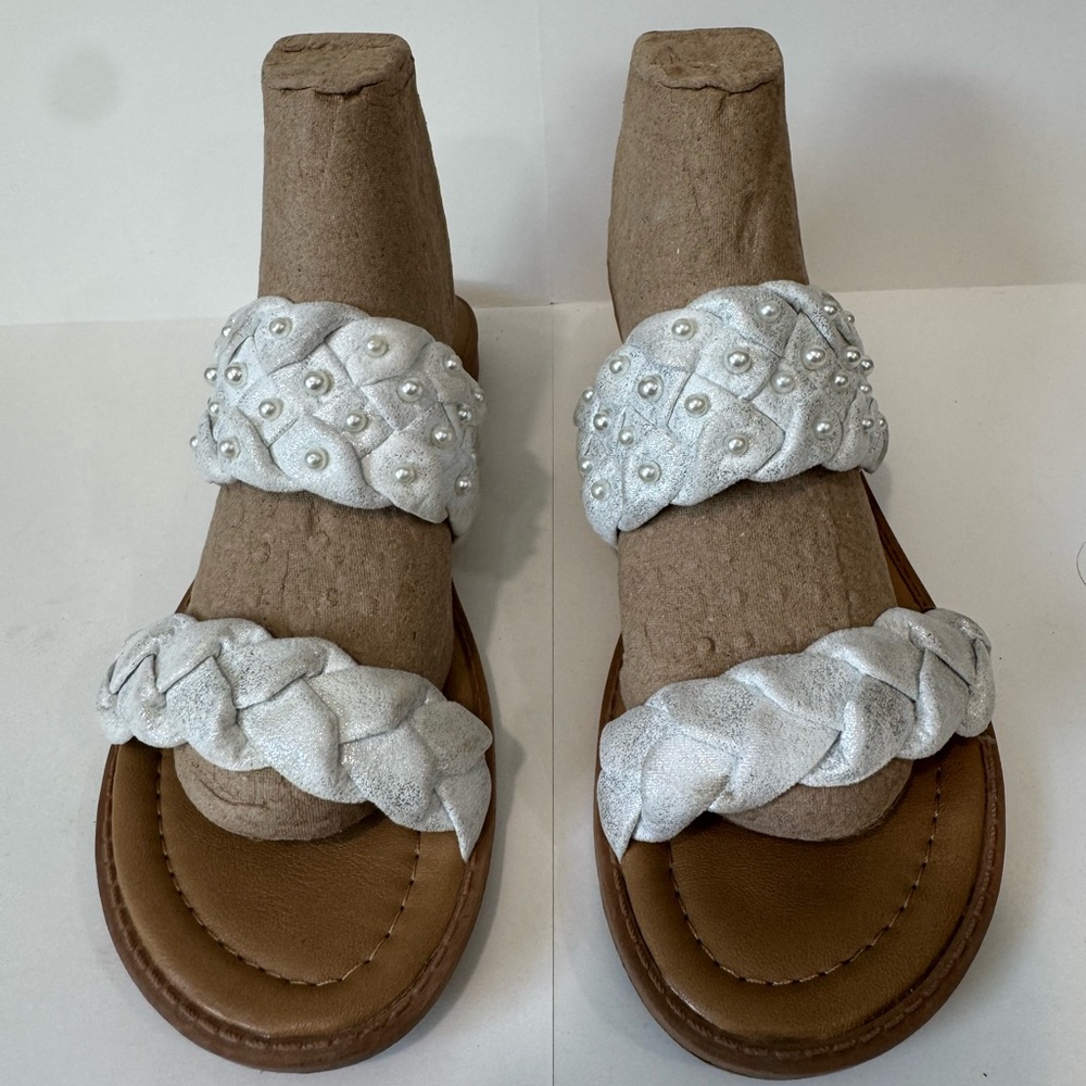 Blowfish Malibu White Metallic Braided Strap Sandals Women’s Size 6